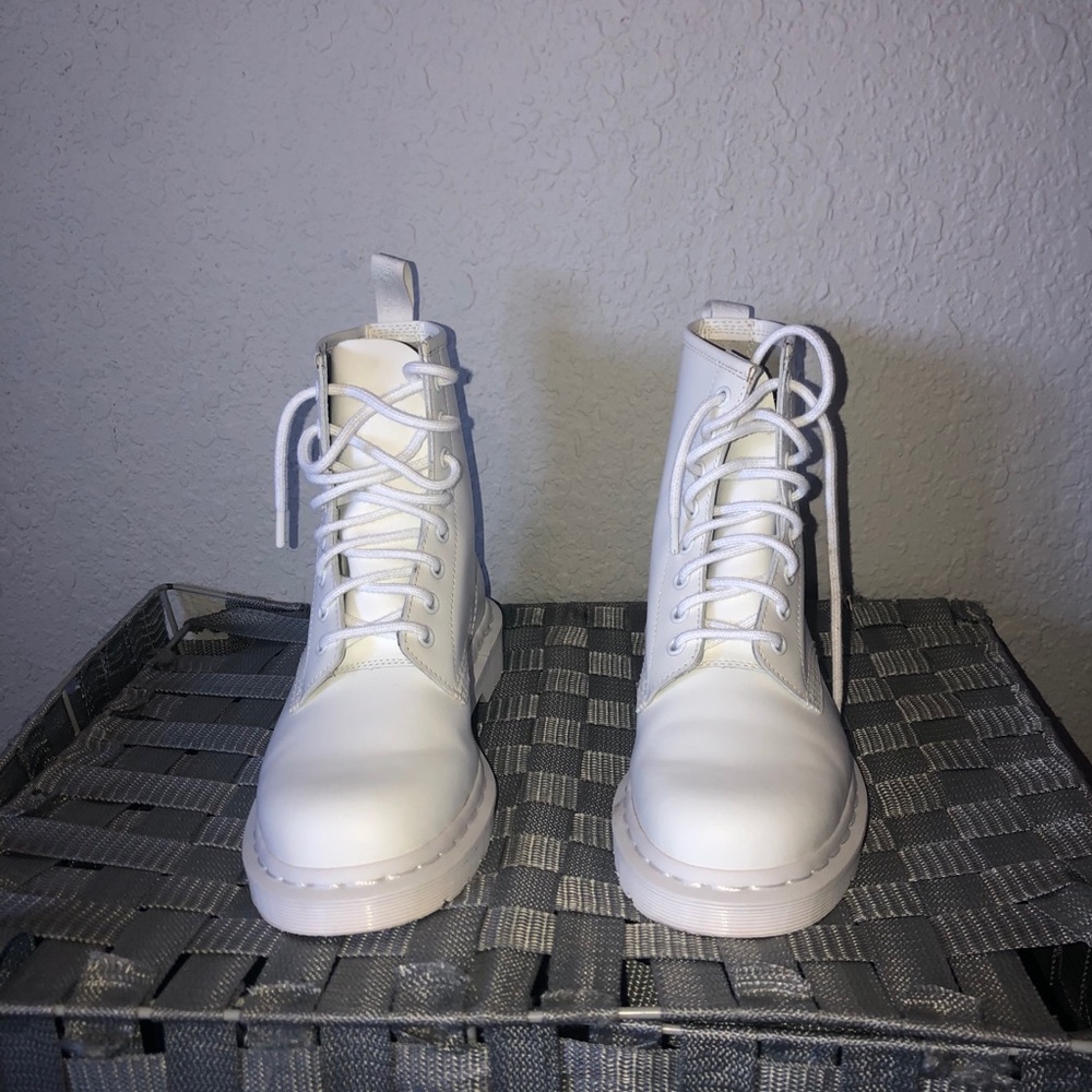 Dr Martens White 1640